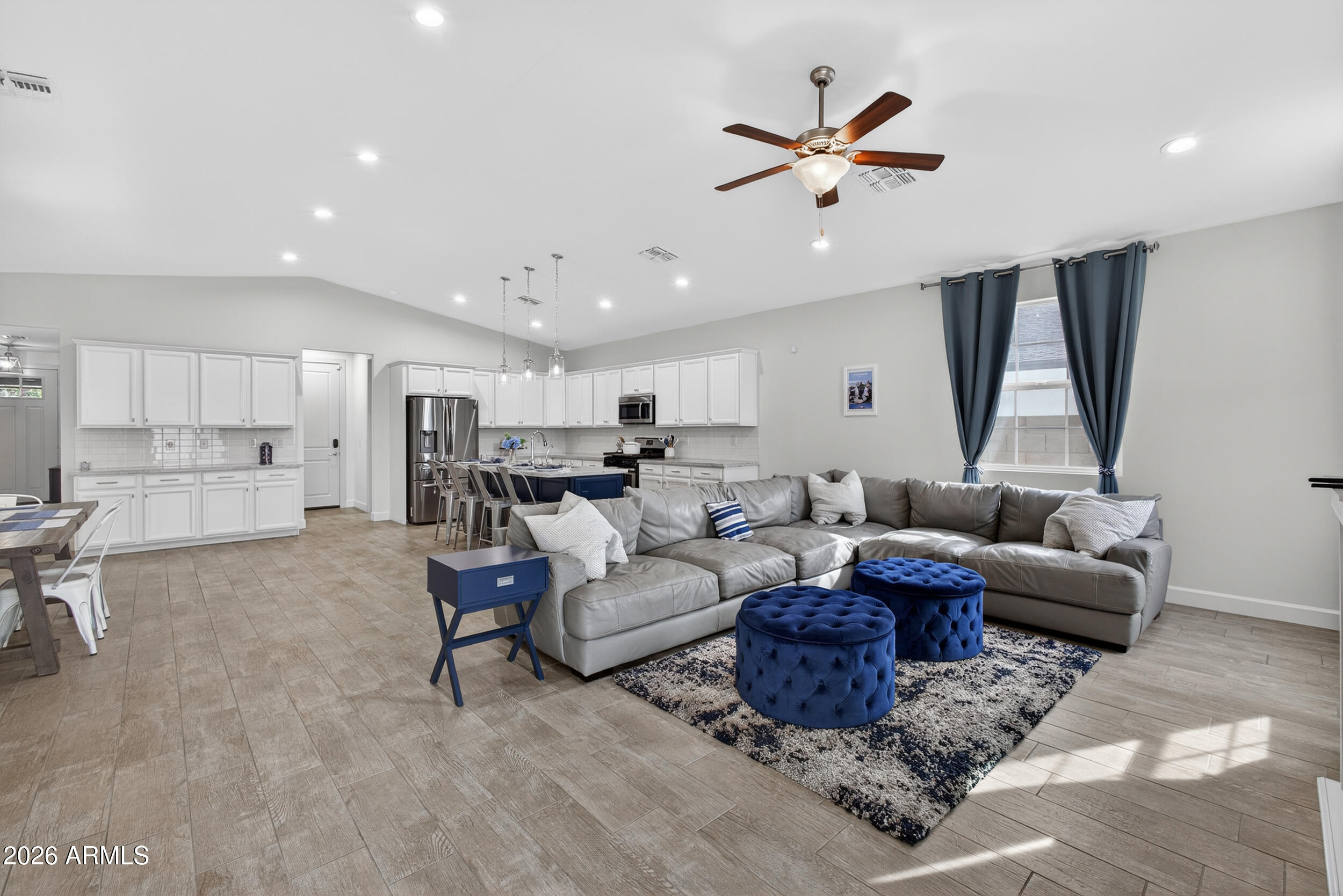 8942 North 15th Lane Phoenix, AZ 85021 - Photo 15 of 39 11_6x7a9534