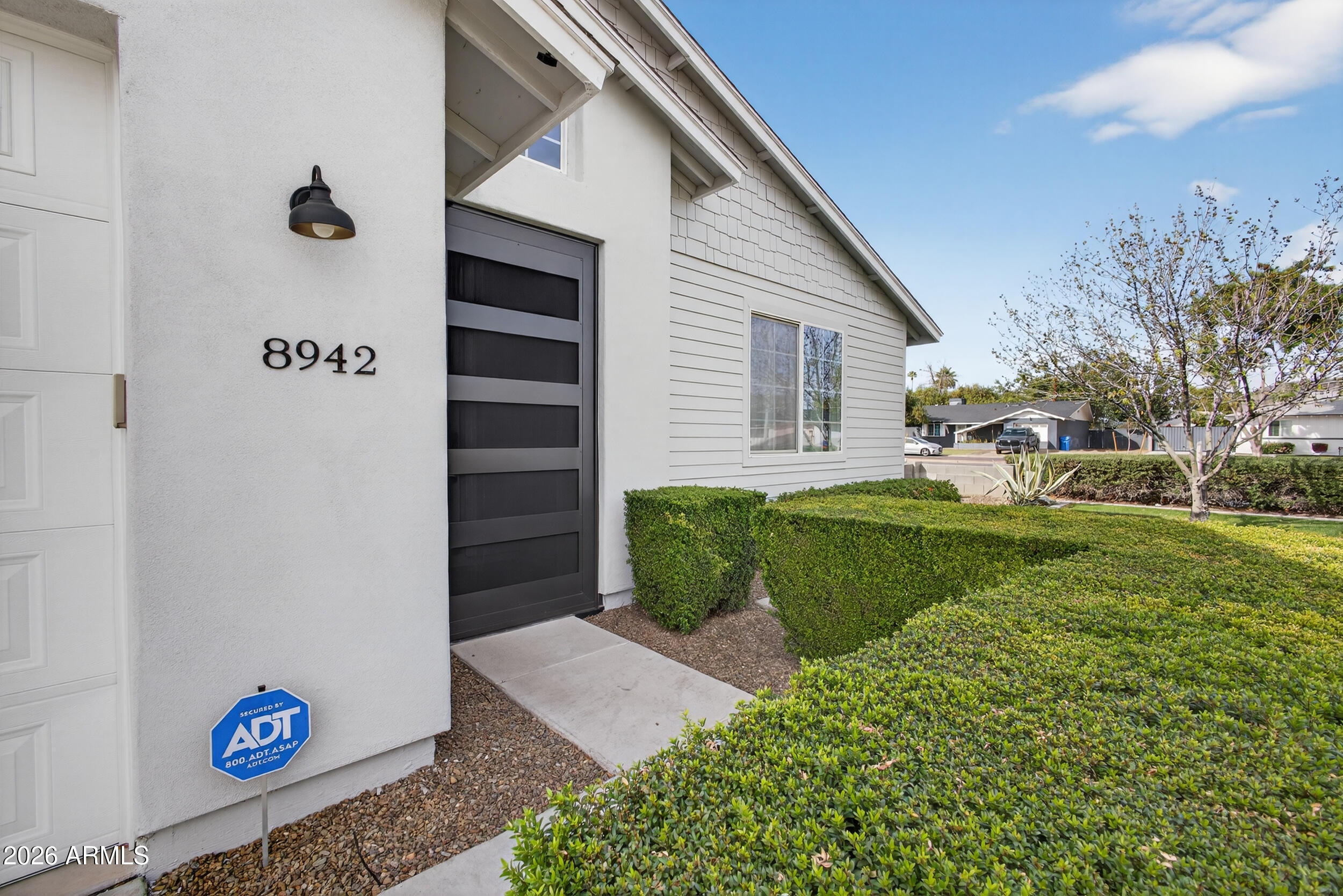 8942 North 15th Lane Phoenix, AZ 85021 - Photo 4 of 39 4_6x7a9622