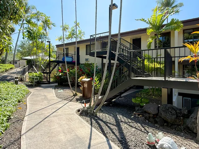a view of outdoor space yard and porch