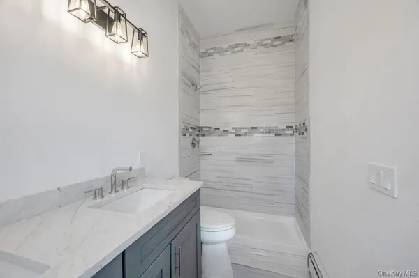 $799,999 | 512 Starlight Drive, Shirley, NY 11967