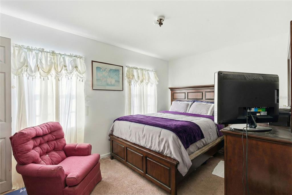 1014 East Okaloosa Avenue Tampa, FL 33604 - Photo 11 of 37