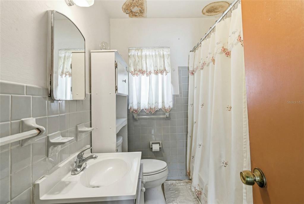 1014 East Okaloosa Avenue Tampa, FL 33604 - Photo 15 of 37