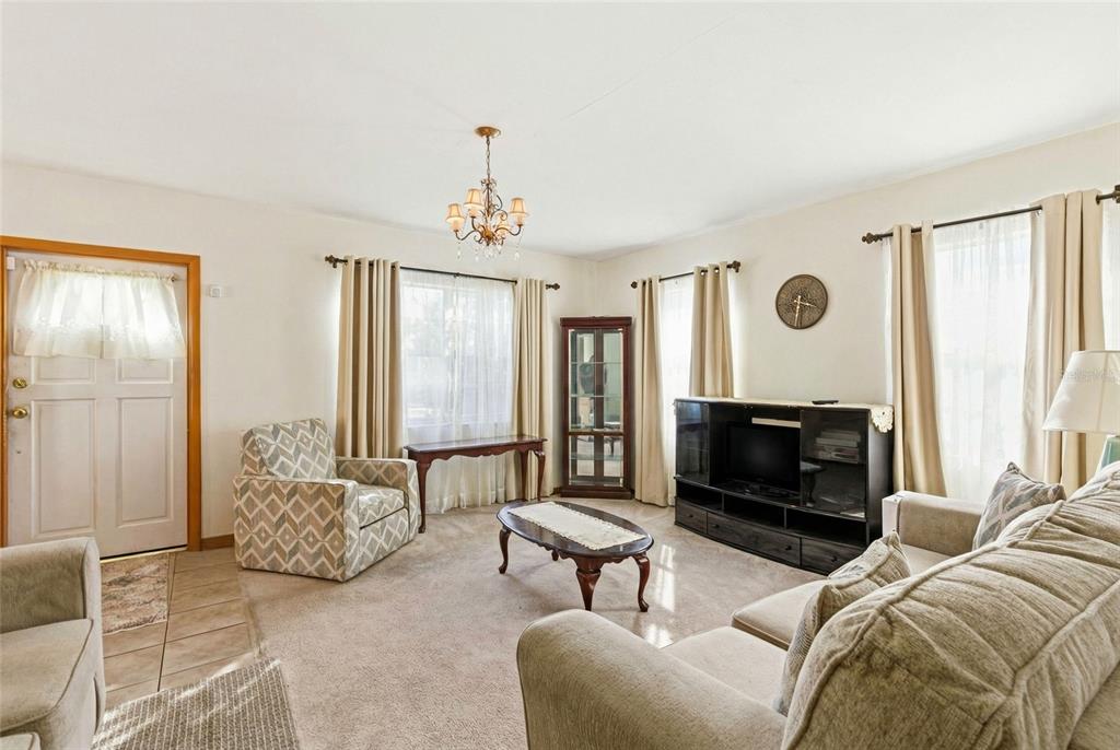 1014 East Okaloosa Avenue Tampa, FL 33604 - Photo 5 of 37