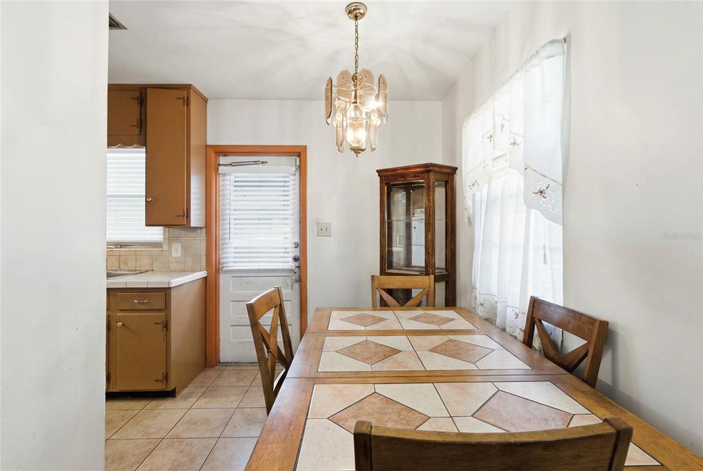 1014 East Okaloosa Avenue Tampa, FL 33604 - Photo 7 of 37