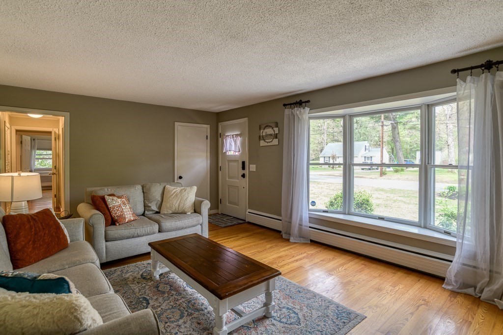 416 Soule Road Wilbraham, MA 01095 - Photo 8 of 33 Gallery Image 8