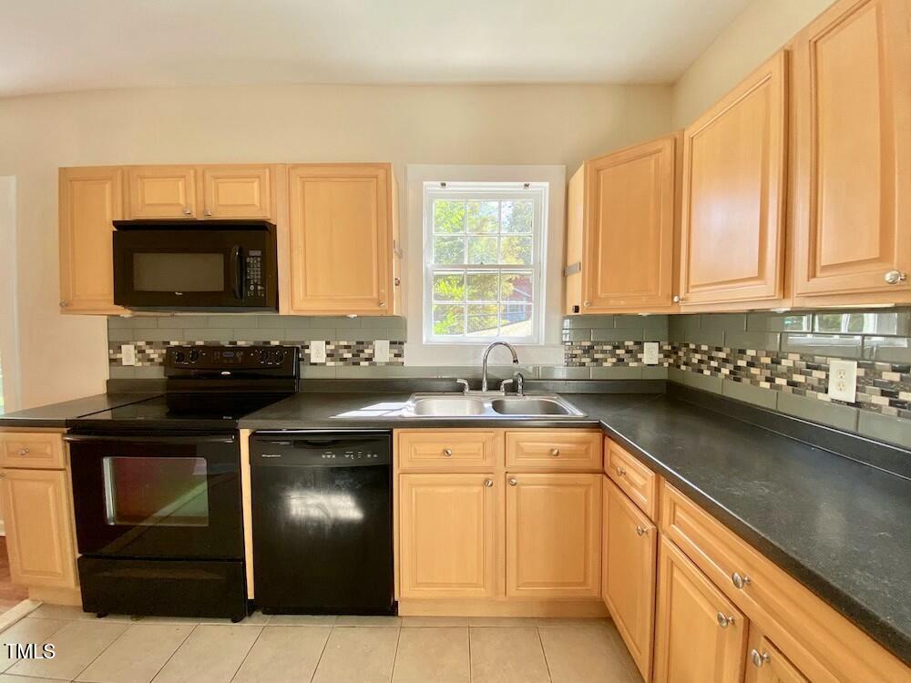 1201 Berkeley Street Durham, NC 27705 - Photo 13 of 33 tempImageLfCzdu