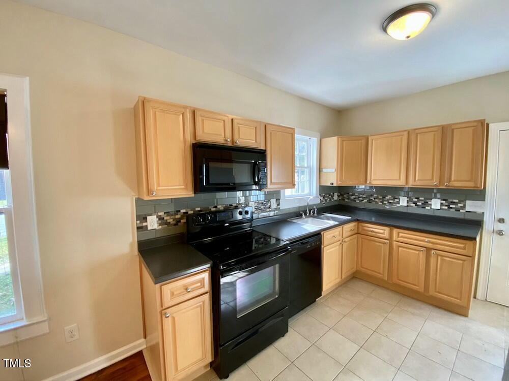 1201 Berkeley Street Durham, NC 27705 - Photo 15 of 33 tempImagepn1T9n