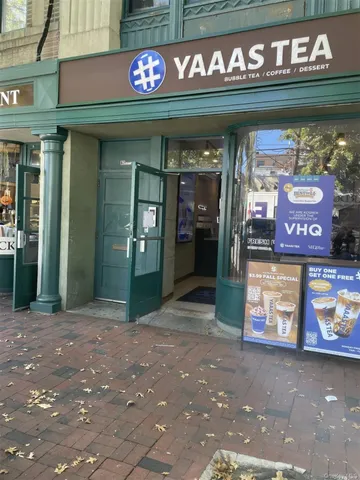 $2,150 | 62 Middle Neck Road, Unit 2REAR, Great Neck, NY 11021