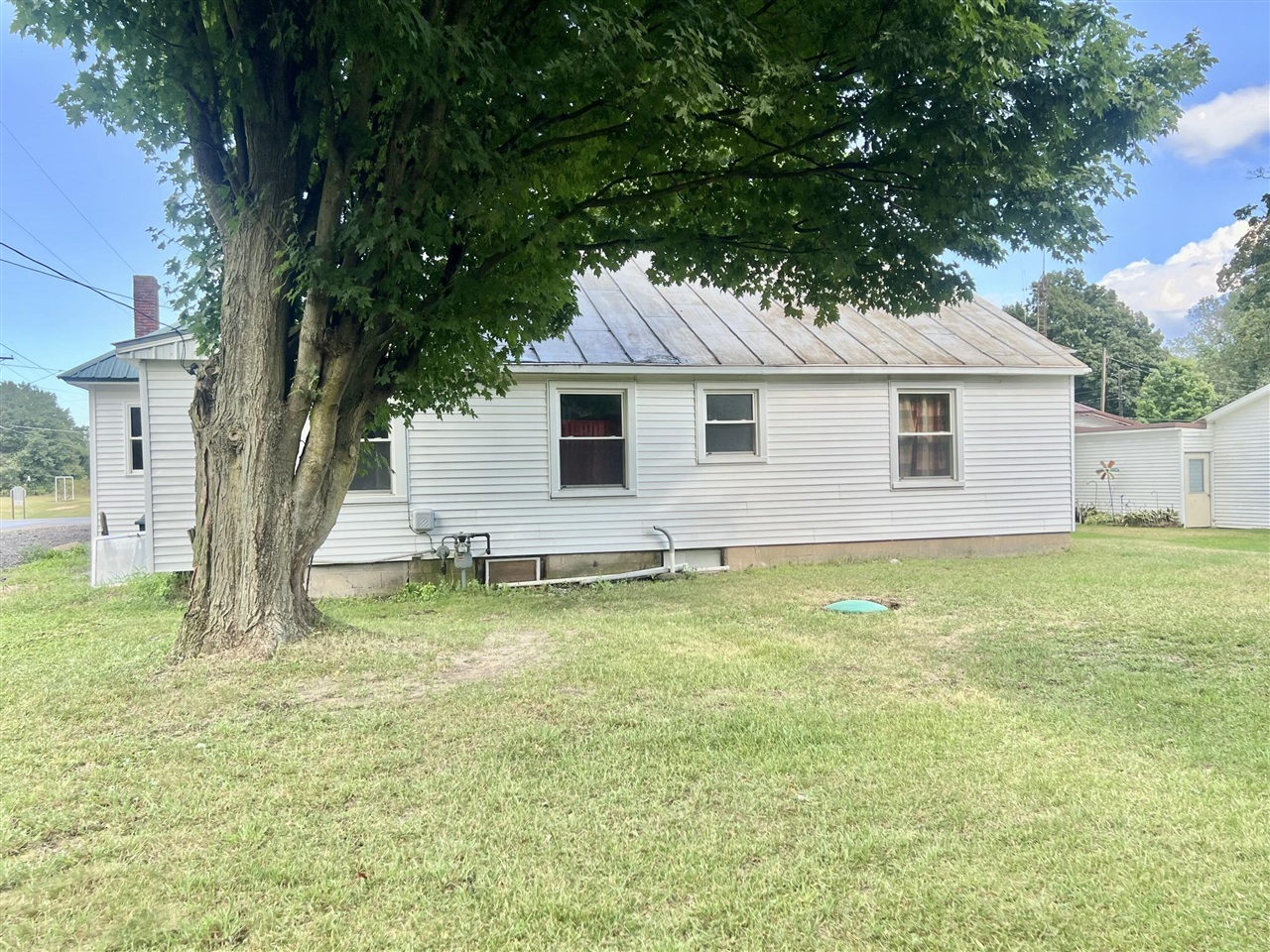 4048 Bankers Road Hillsdale, MI 49242 - Photo 11 of 47