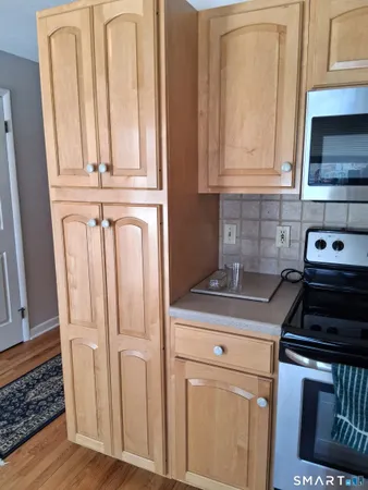 $149,900 | 250 Centerbrook Road, Hamden, CT 06518