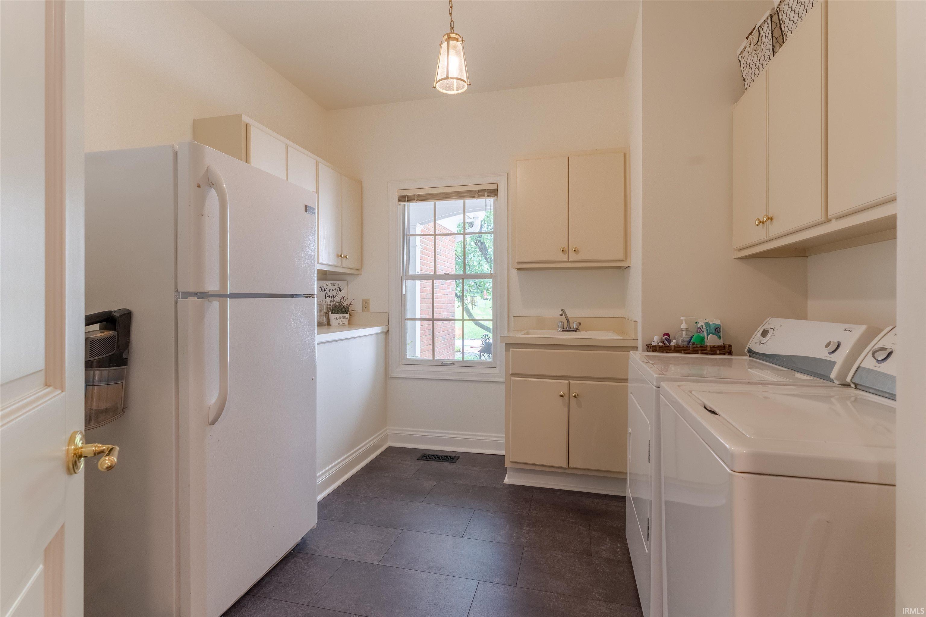 4001 Wood Castle Road Evansville, IN 47711 - Photo 20 of 50