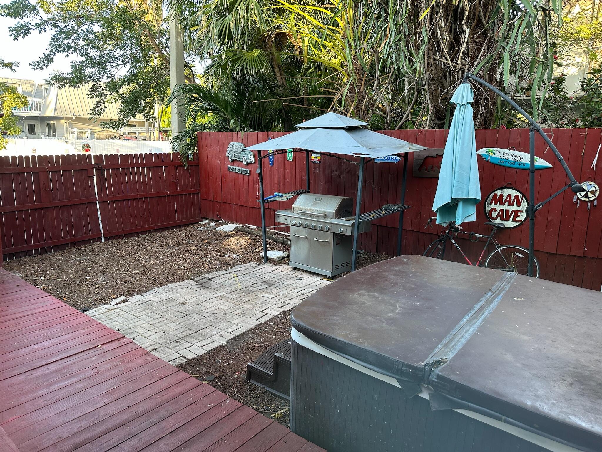 3210 Eagle Avenue Key West, FL 33040 - Photo 34 of 35 Photo Dec 23 2024, 16 56 57