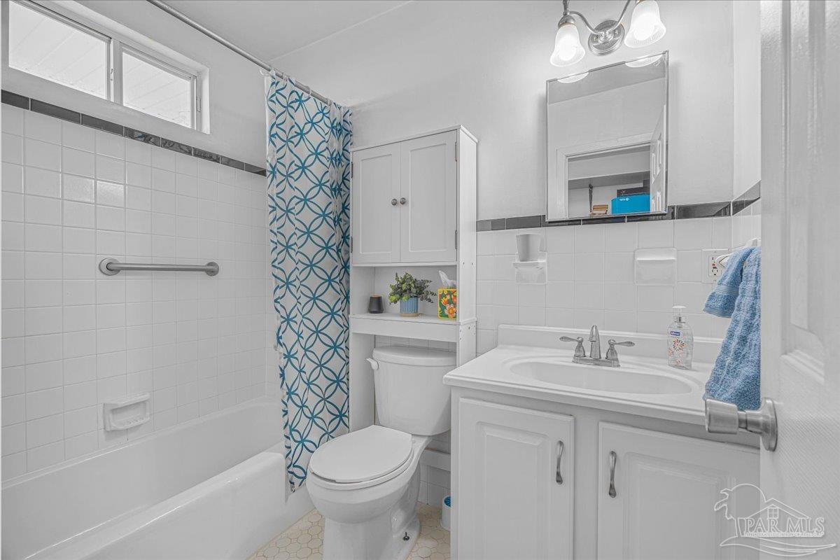 422 Gibbs Road Pensacola, FL 32507 - Photo 25 of 36