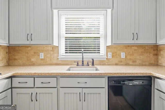 $575,000 | 107 Beacham Drive, Athens, GA 30606