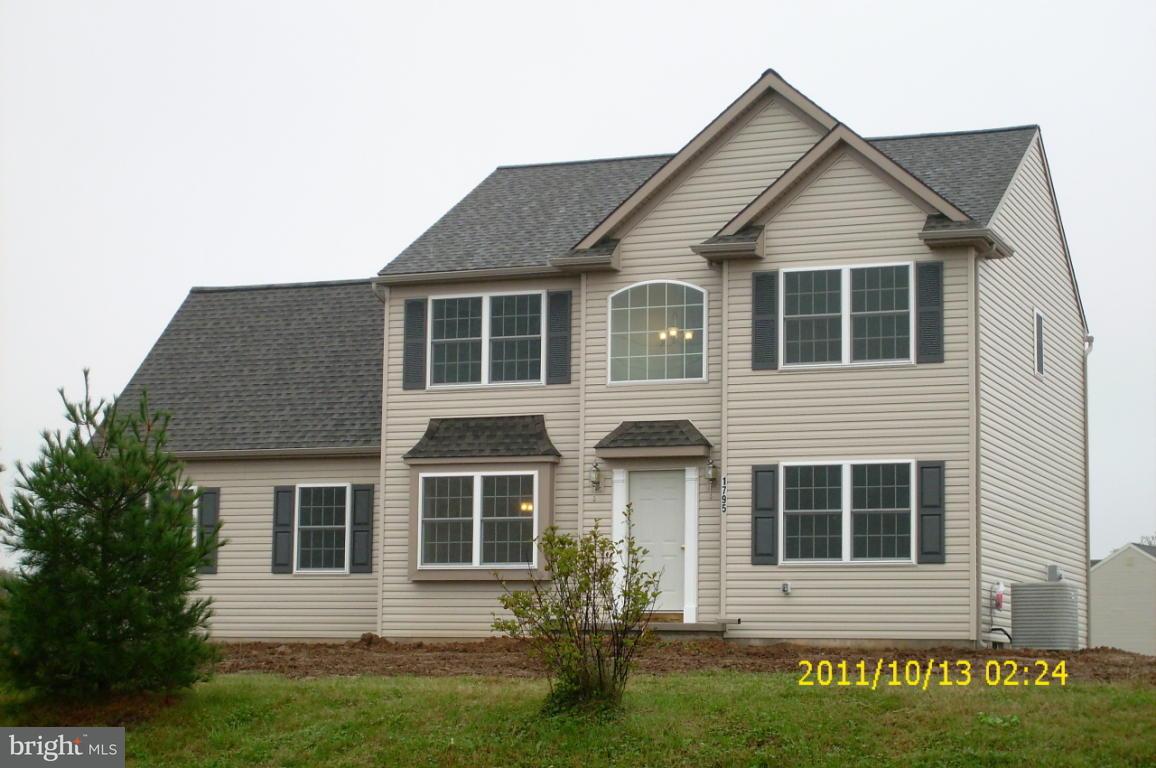1795 Campus Road, Unit 83 Elizabethtown, PA 17022 - Photo 2 of 17