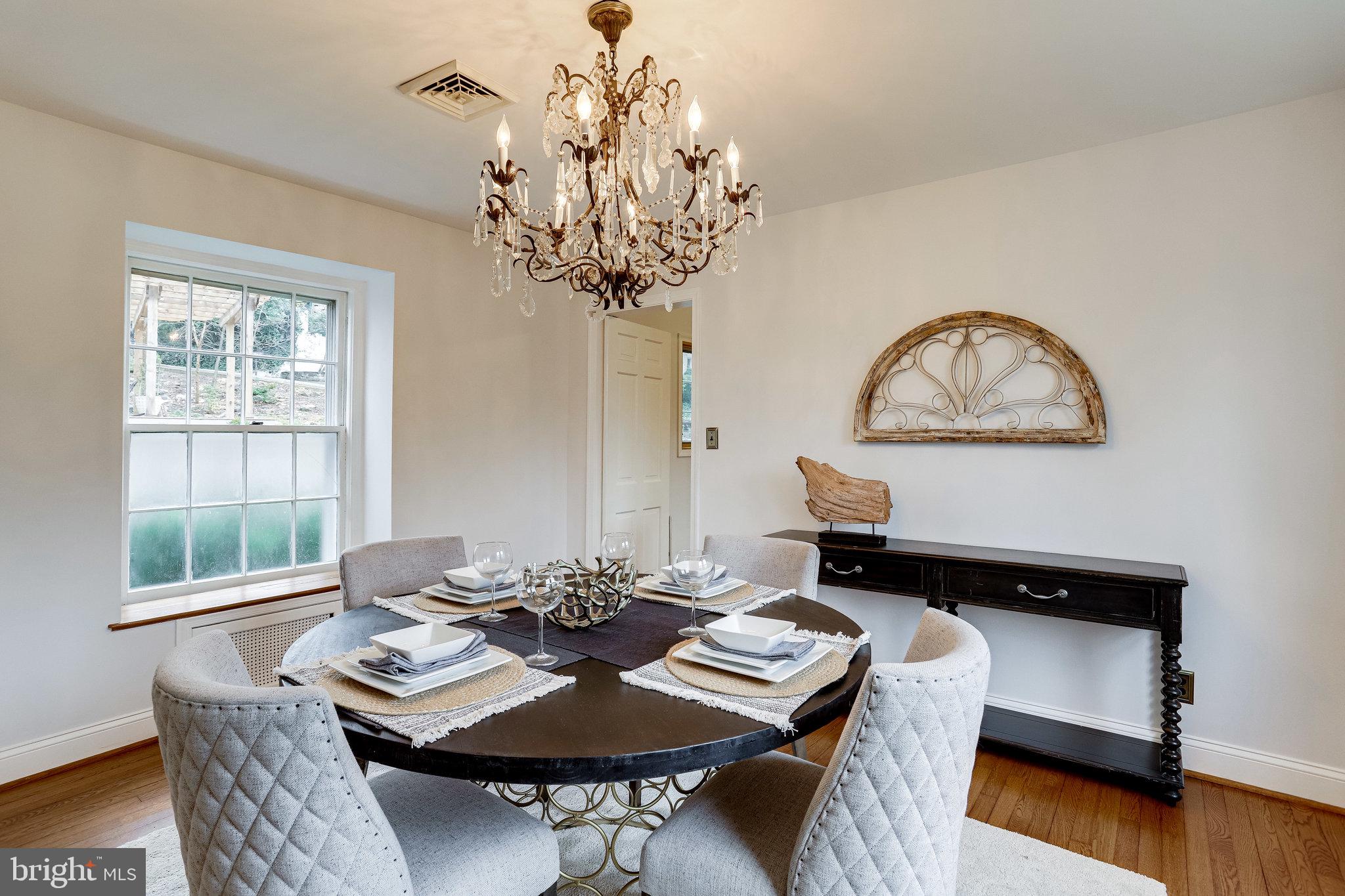 5946 Wilton Road Alexandria, VA 22310 - Photo 21 of 87 Chandelier makes things a little more sparkly