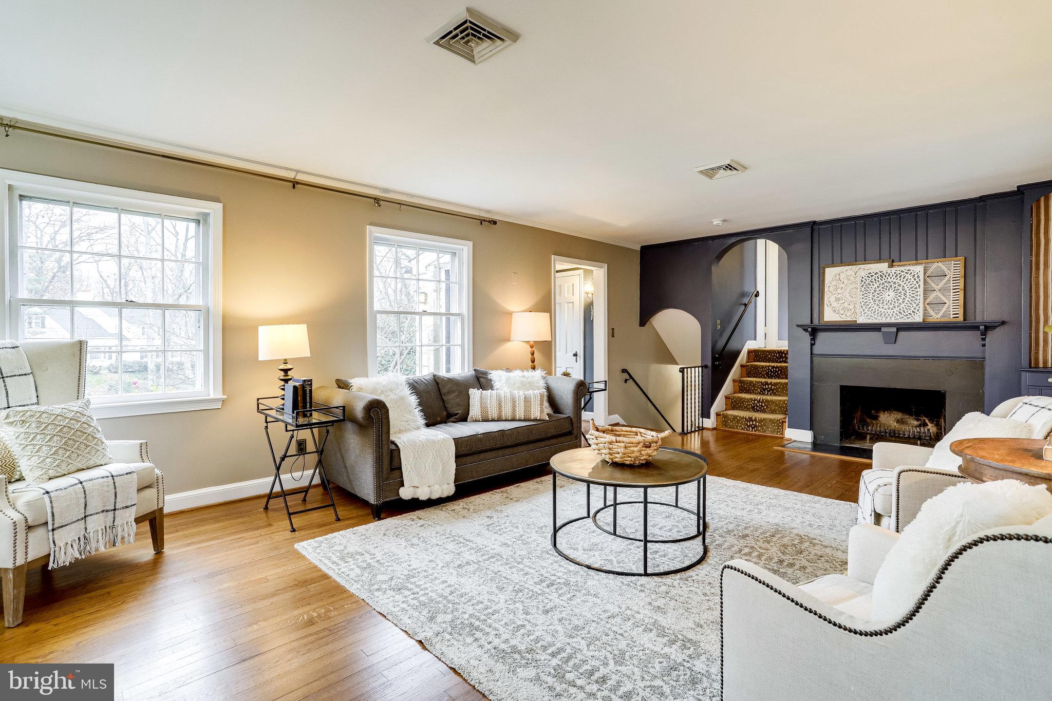5946 Wilton Road Alexandria, VA 22310 - Photo 26 of 87 Room for a sectional