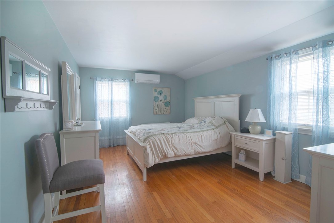 52 Bellevue Avenue Westerly, RI 02891 - Photo 11 of 18