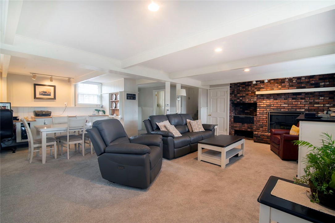 52 Bellevue Avenue Westerly, RI 02891 - Photo 13 of 18