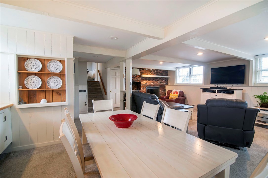 52 Bellevue Avenue Westerly, RI 02891 - Photo 15 of 18
