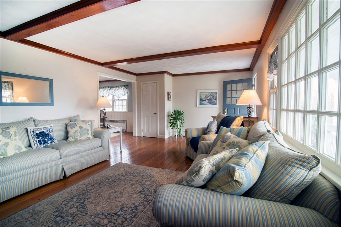 52 Bellevue Avenue Westerly, RI 02891 - Photo 5 of 18