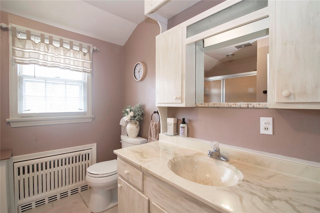 52 Bellevue Avenue Westerly, RI 02891 - Photo 9 of 18