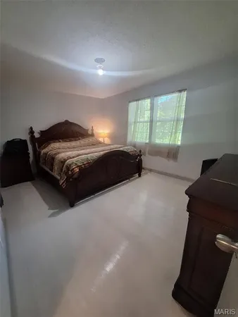 $289,000 | 9745 East Cottonwood Lane, Bloomsdale, MO 63627