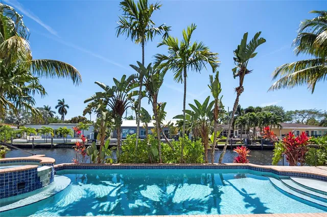 a view of outdoor space yard deck and patio