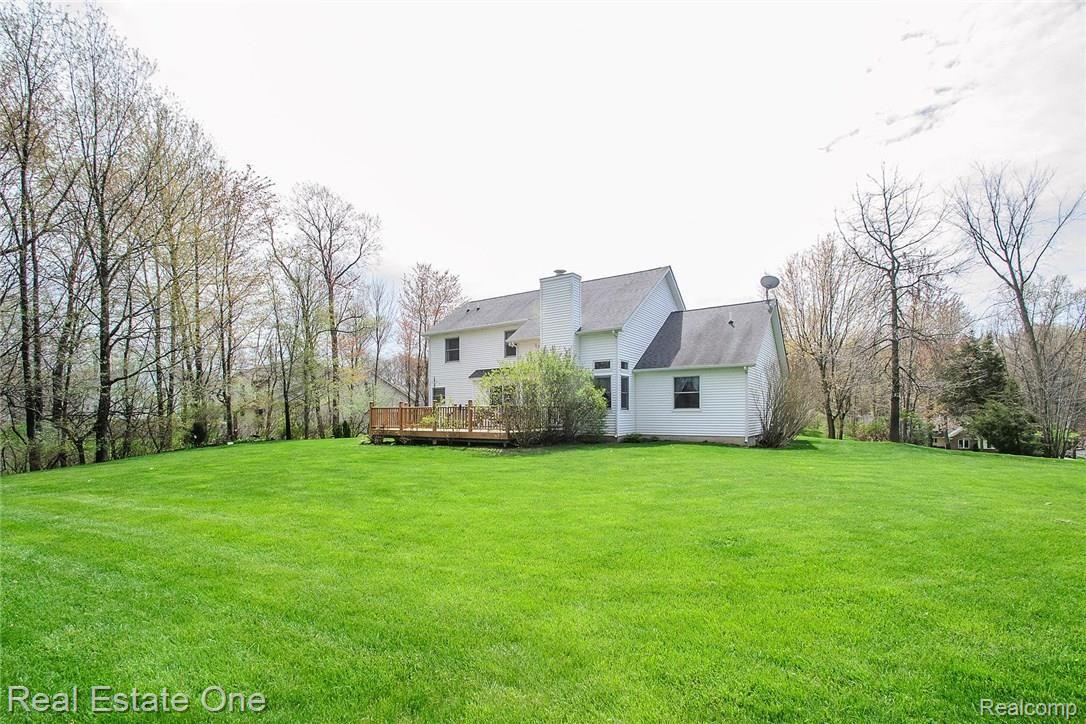 2750 Black Eagle Ridge Howell, MI 48843 - Photo 60 of 65 6_11.jpg