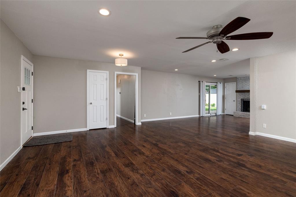 702 Commerce Street Euless, TX 76040 - Photo 12 of 36