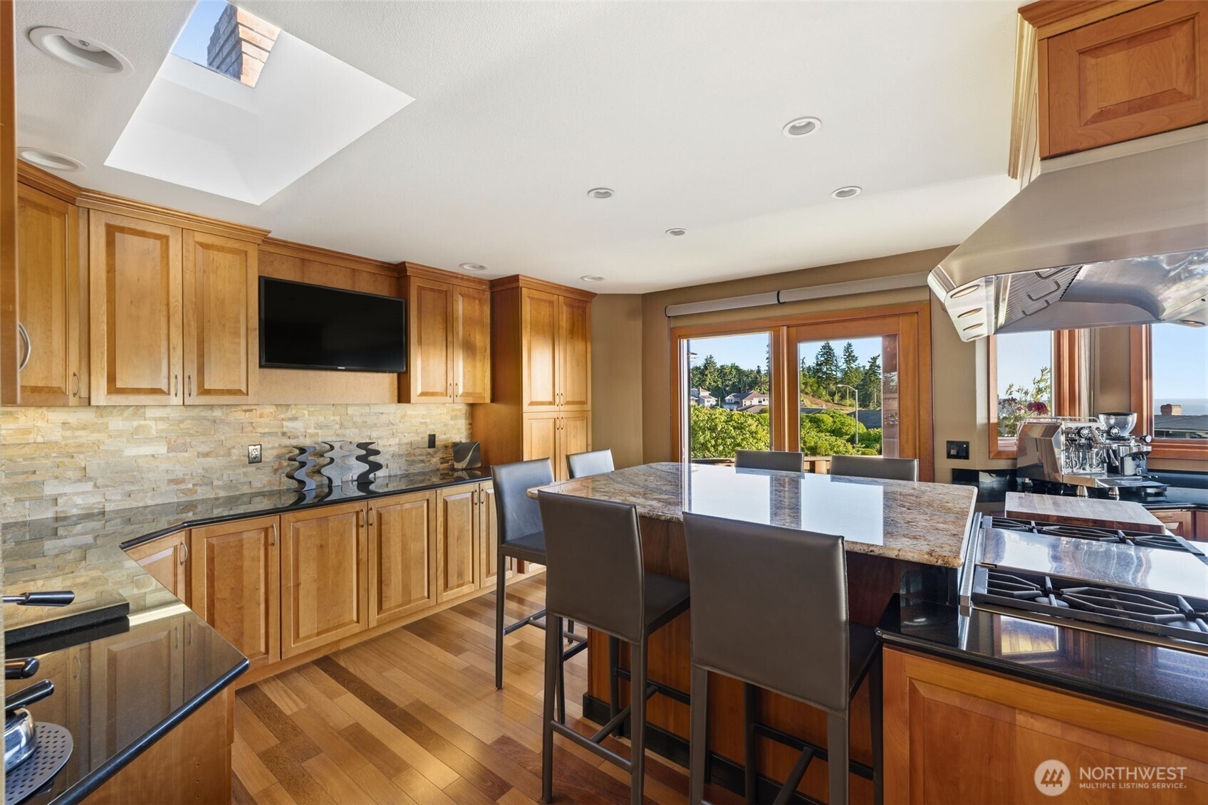 13705 68th Avenue West Edmonds, WA 98026 - Photo 23 of 40