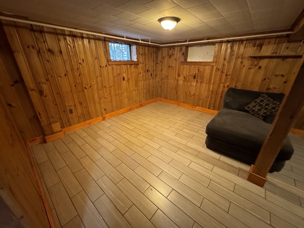 181 Bonad Road Chestnut Hill, MA 02467 - Photo 15 of 20