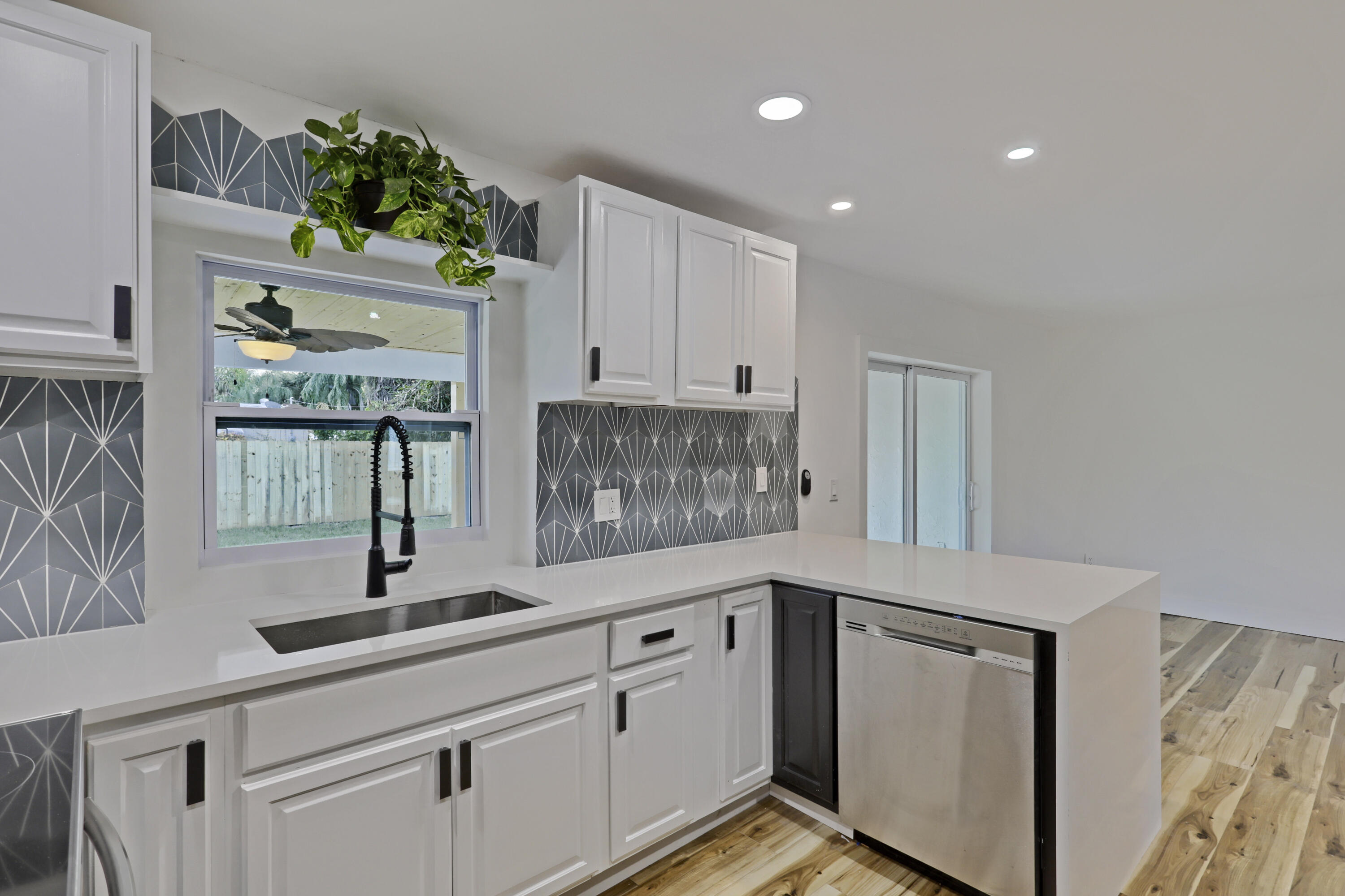 2674 Lone Pine Road Palm Beach Gardens, FL 33410 - Photo 16 of 61 17__20a7863-hdr(7)_cc