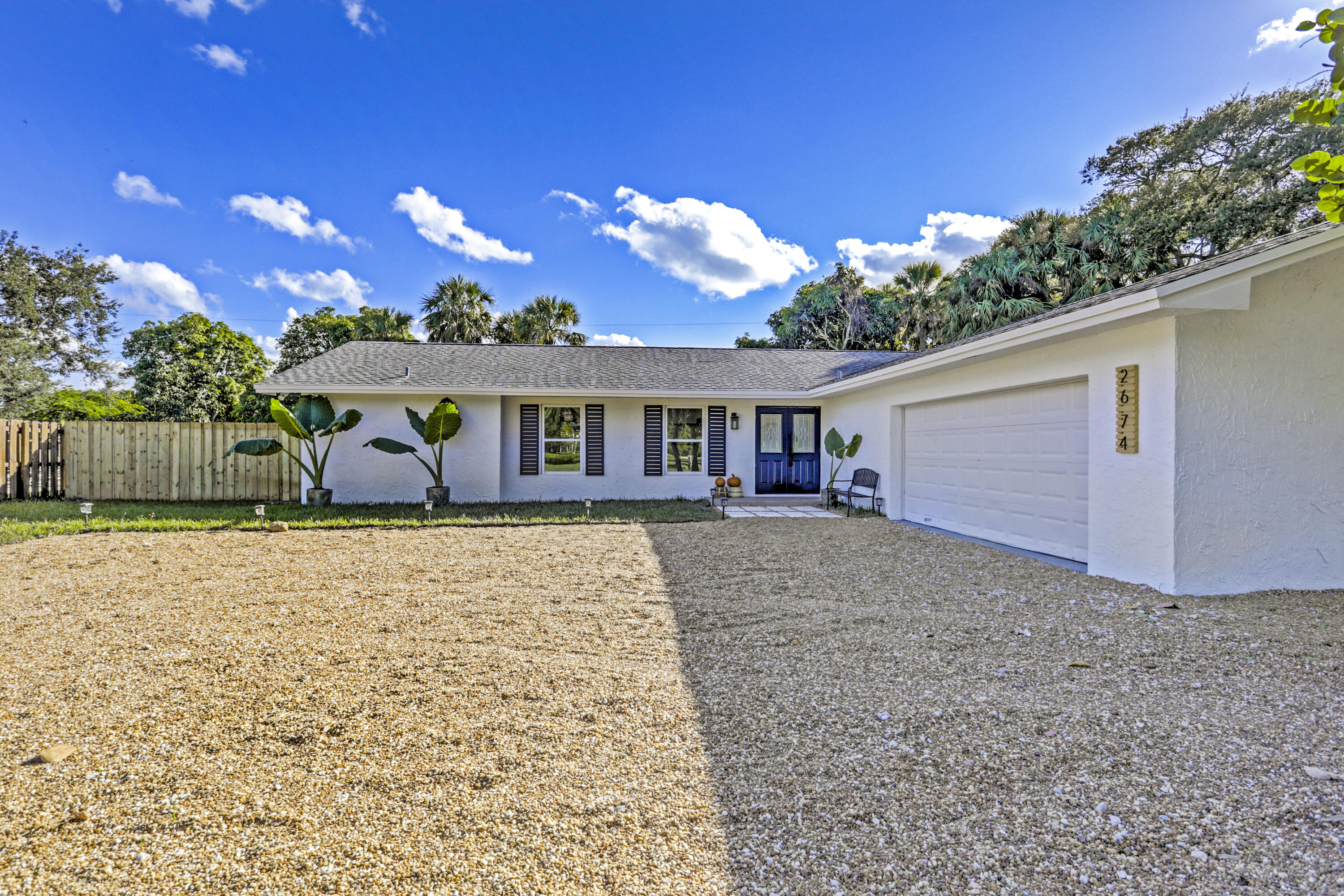 2674 Lone Pine Road Palm Beach Gardens, FL 33410 - Photo 2 of 61 05__20a7584_85_86_87_88_89_90