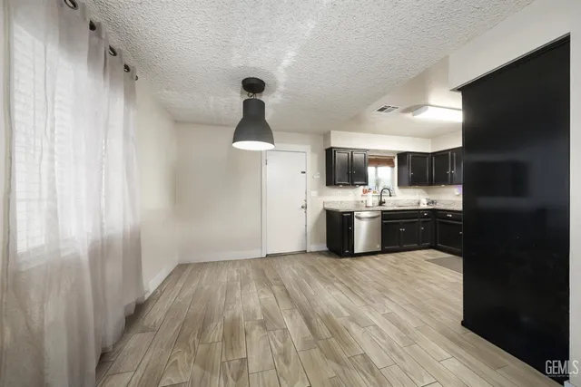 $320,000 | Undisclosed Address, Shafter, CA 93263