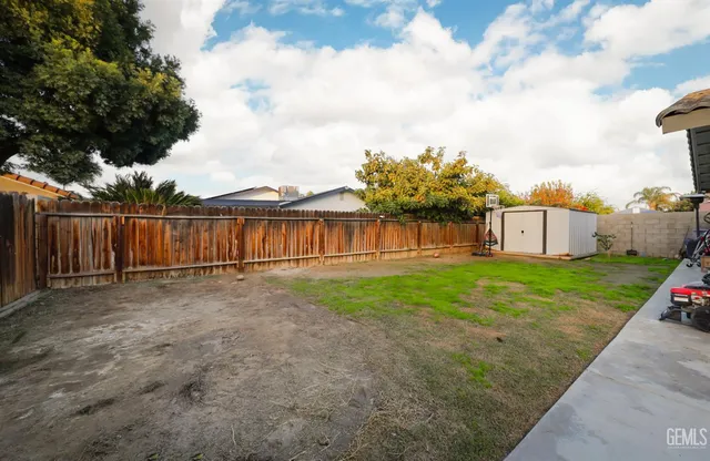 $320,000 | Undisclosed Address, Shafter, CA 93263