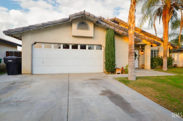 $320,000 | Undisclosed Address, Shafter, CA 93263