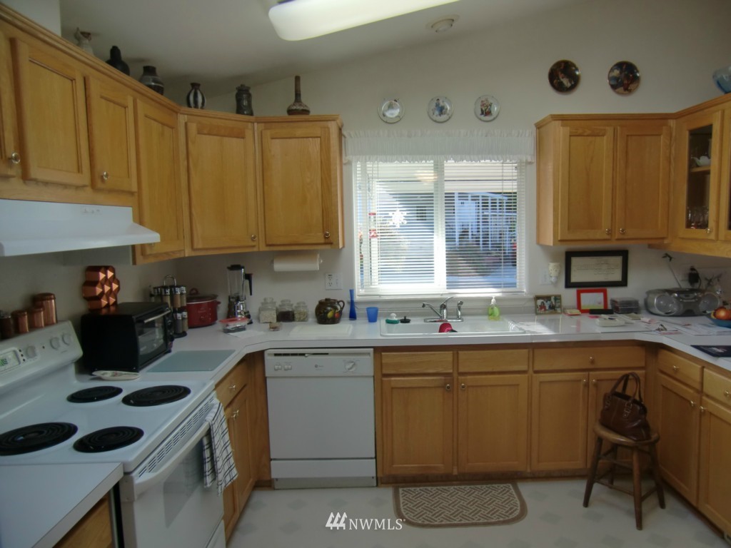 23825 15th Avenue Southeast, Unit 79 Bothell, WA 98021 - Photo 5 of 13