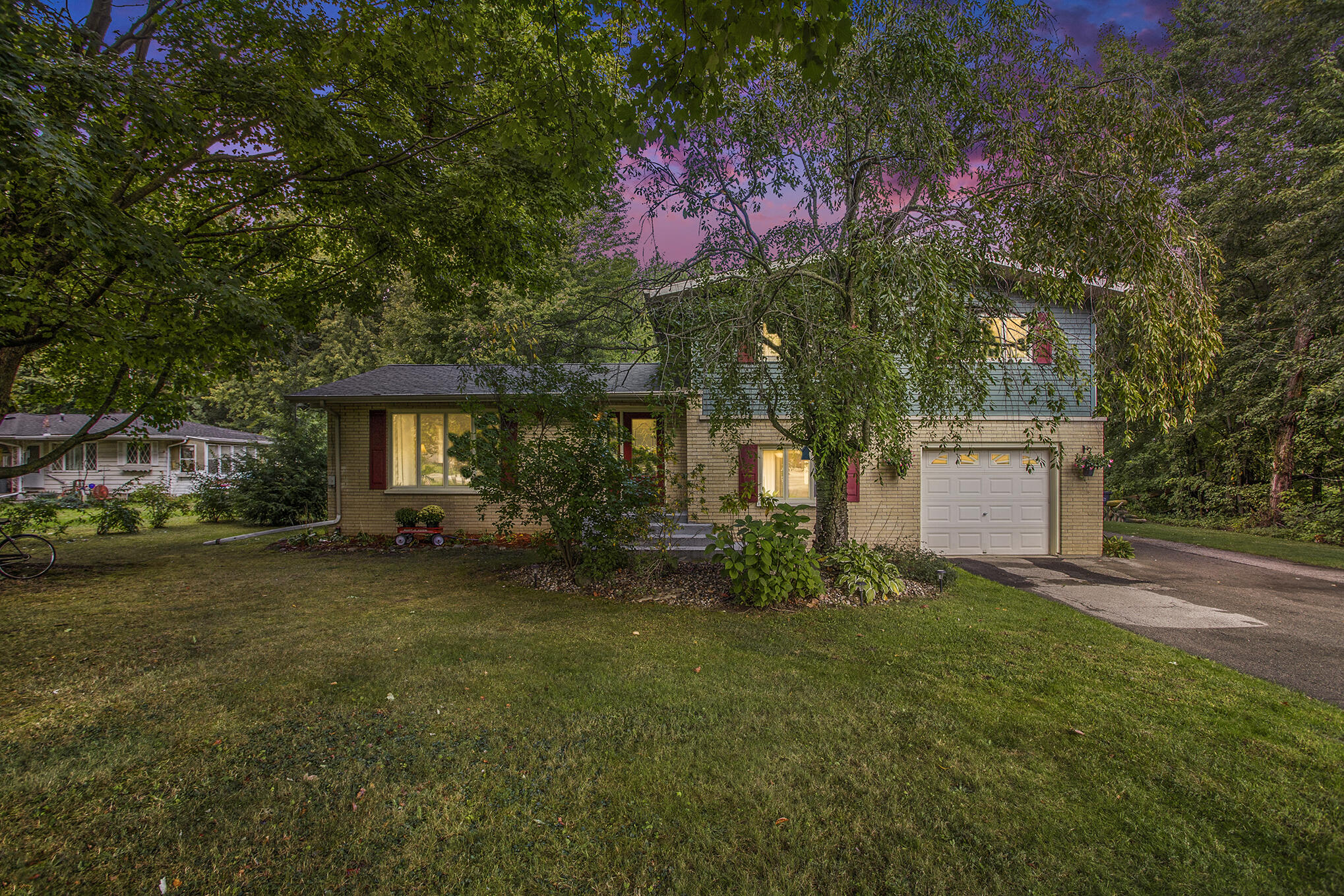 2865 Watson Road Sodus, MI 49126 - Photo 1 of 39 Watson Front Twilight