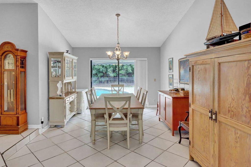 9718 Lancaster Place Boca Raton, FL 33434 - Photo 5 of 20 Living Room ( Dinig Room)