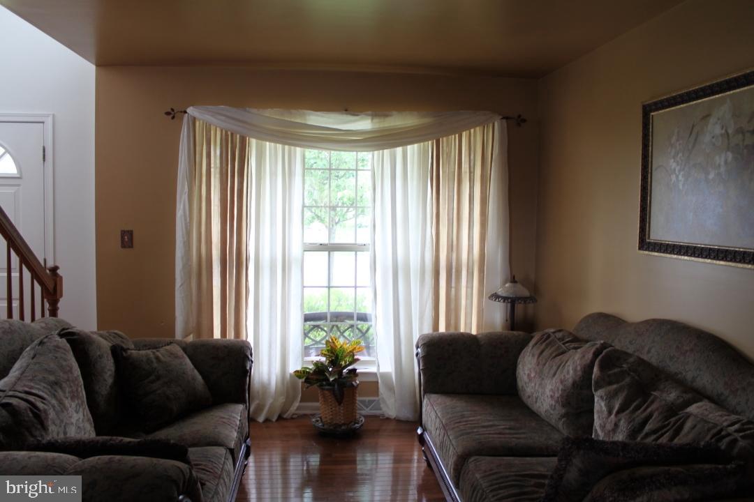2236 Spring Valley Road Lancaster, PA 17601 - Photo 4 of 23 Gallery Image 4