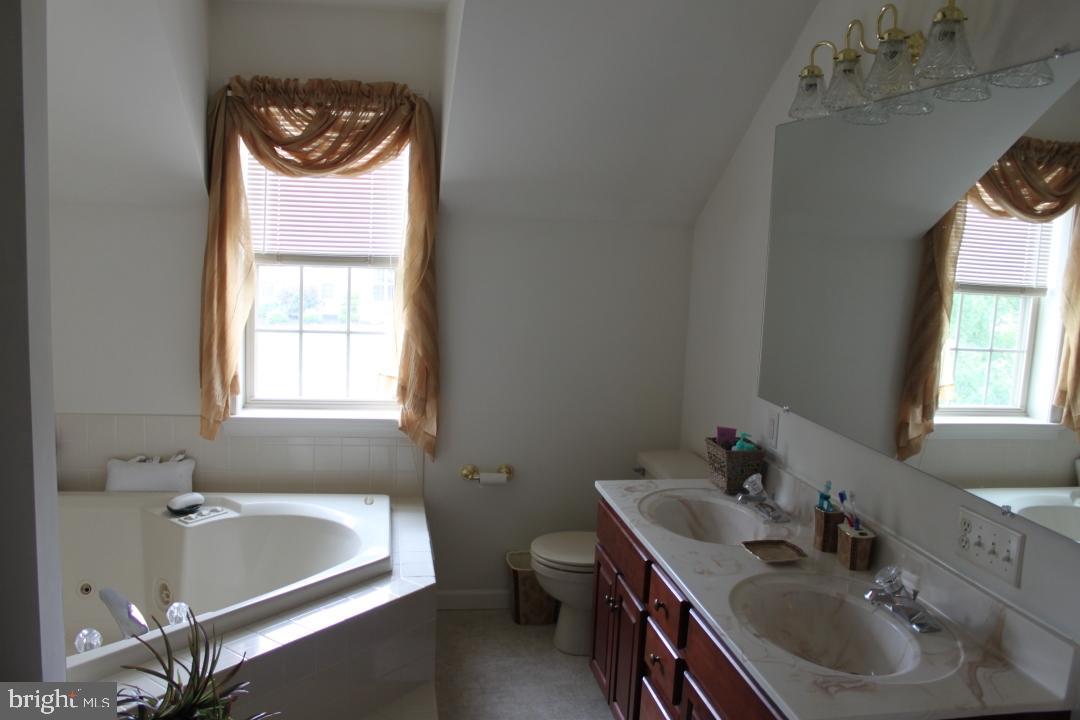 2236 Spring Valley Road Lancaster, PA 17601 - Photo 10 of 23 Gallery Image 10