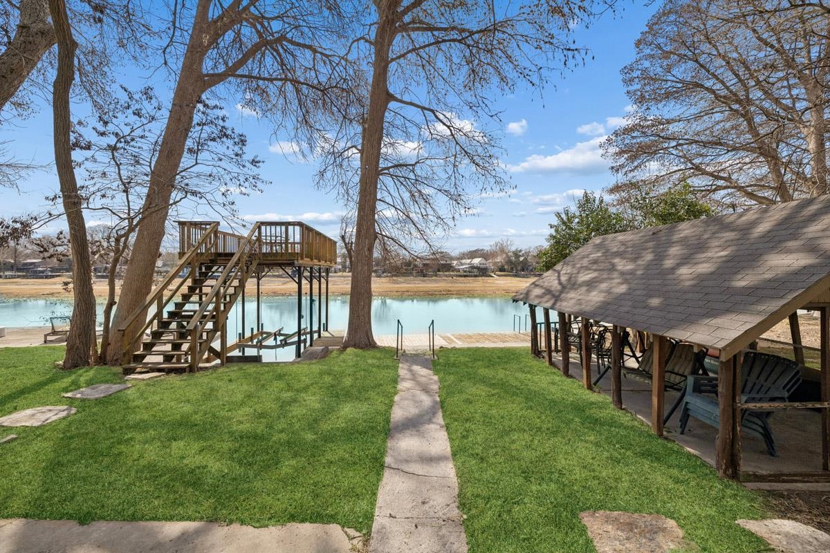 1307 Terminal Loop Road McQueeney, TX 78123 - Photo 15 of 23