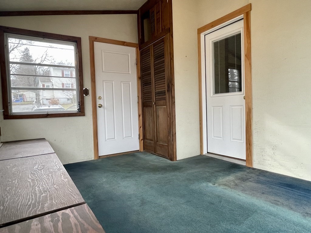 11 Manor Road Auburn, MA 01501 - Photo 18 of 31