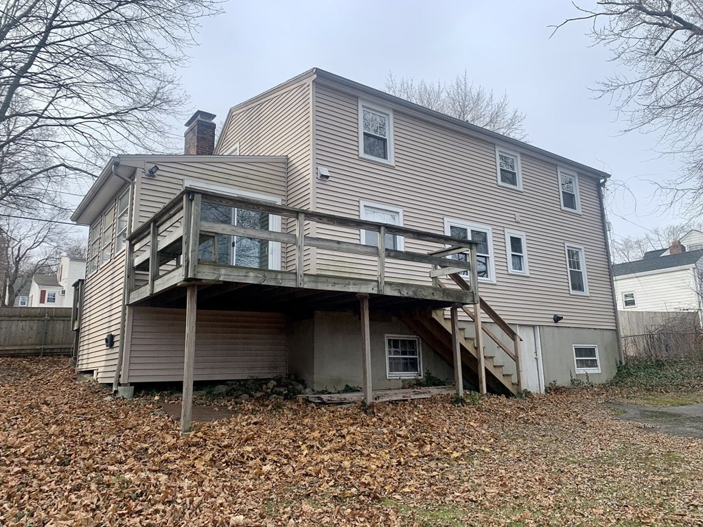 11 Manor Road Auburn, MA 01501 - Photo 4 of 31