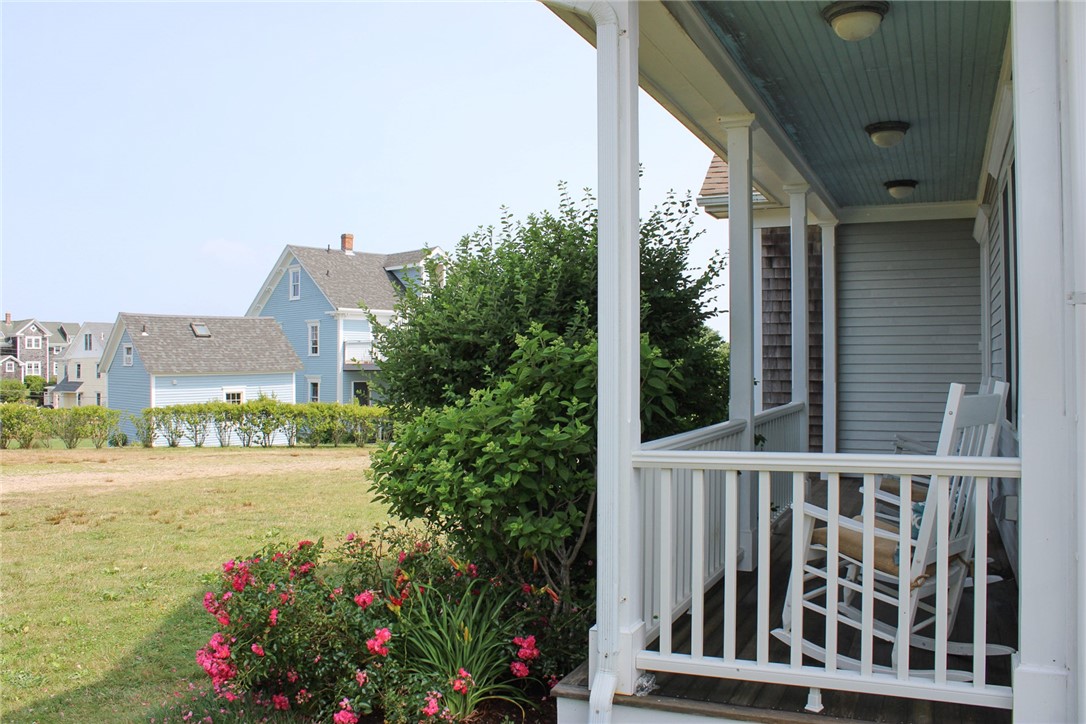210 Old Town Road Block Island, RI 02807 - Photo 4 of 47 Front sitting porch.