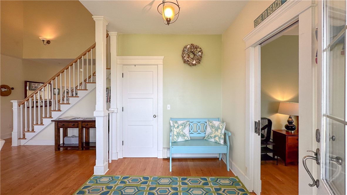 210 Old Town Road Block Island, RI 02807 - Photo 6 of 47 Entrance/foyer.