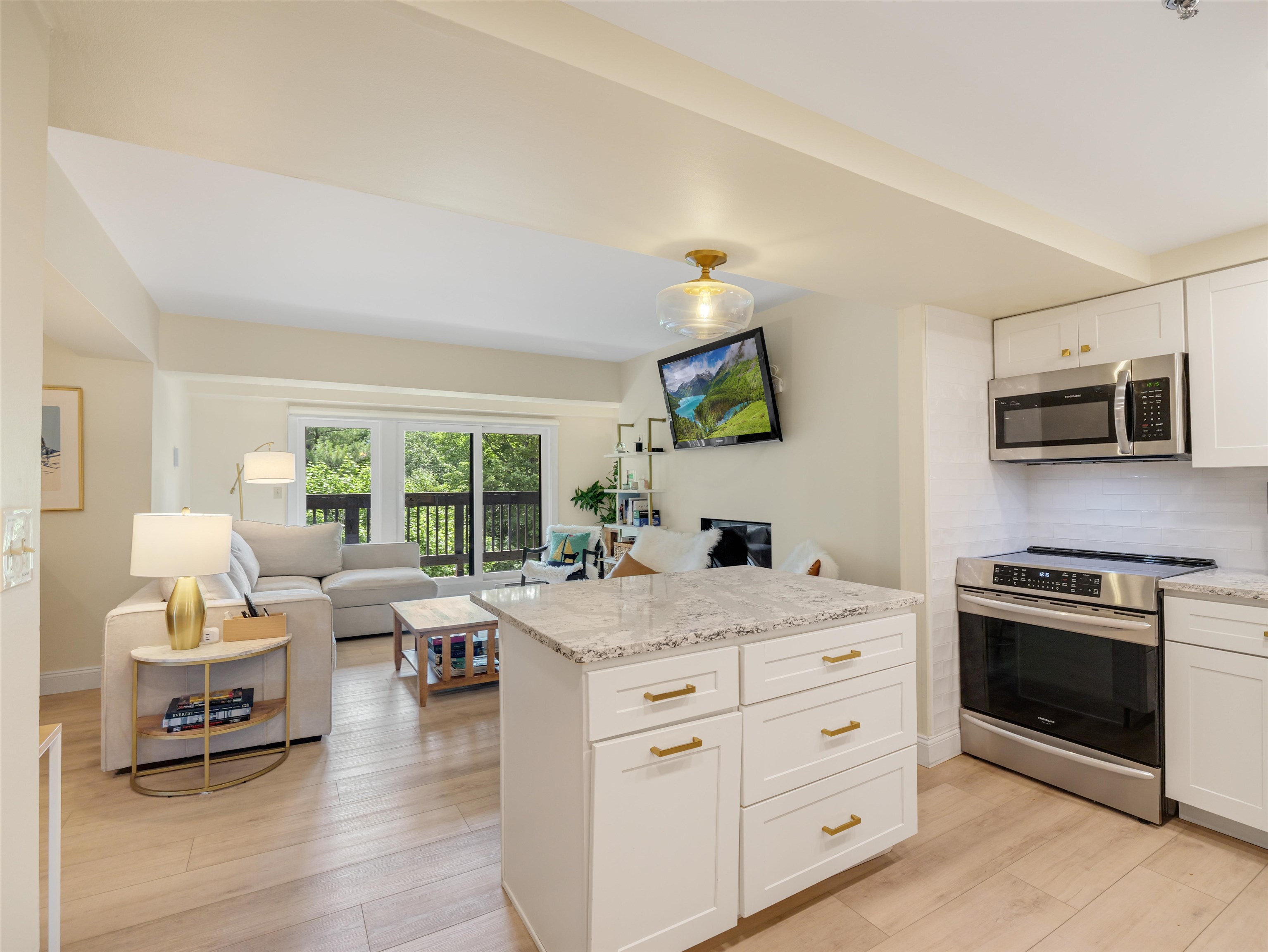 137 East Mountain Road, Unit 2E2 Killington, VT 05751 - Photo 8 of 49 Gallery Image 8