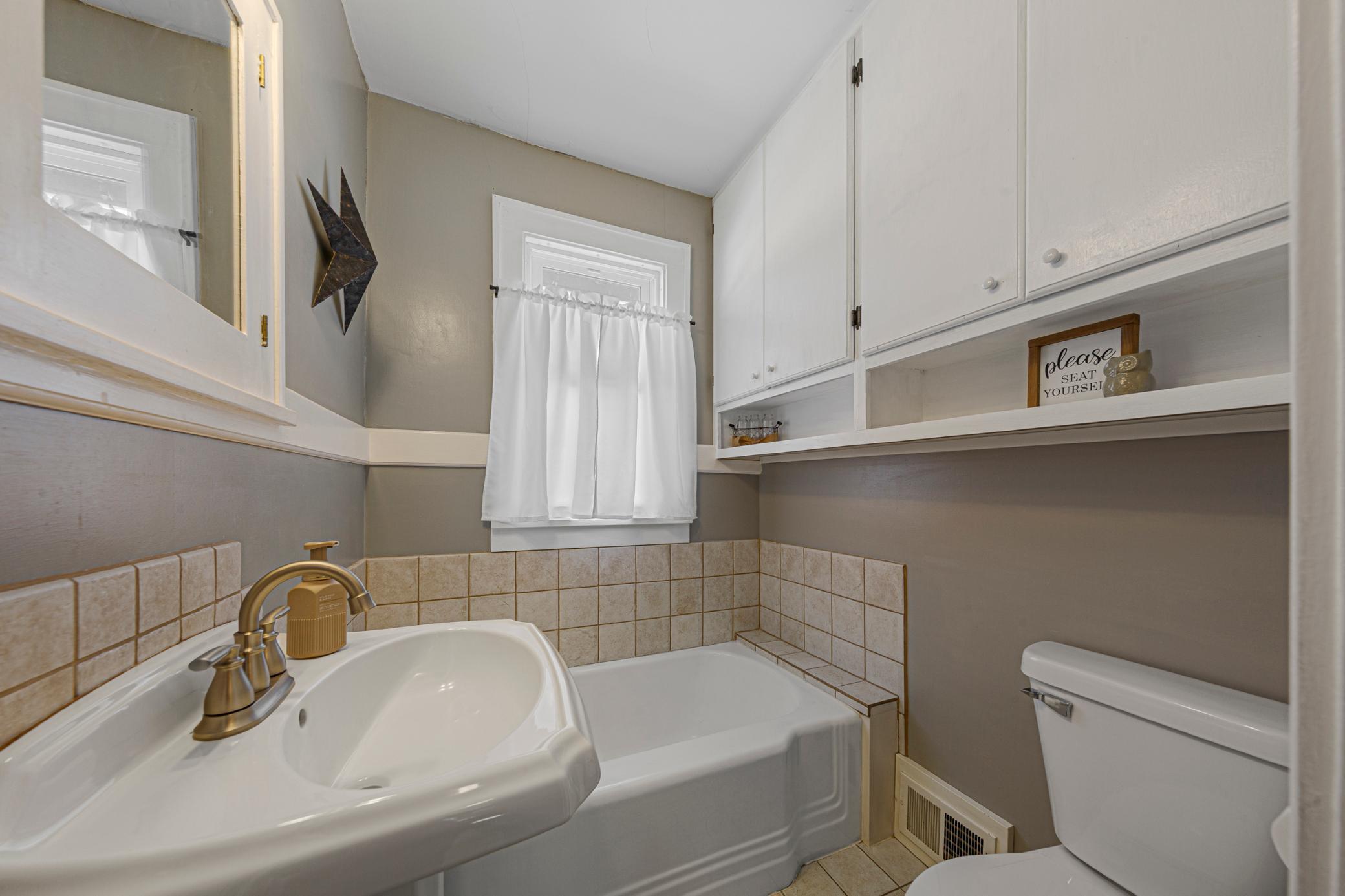 836 7th Avenue Southwest Faribault, MN 55021 - Photo 23 of 36