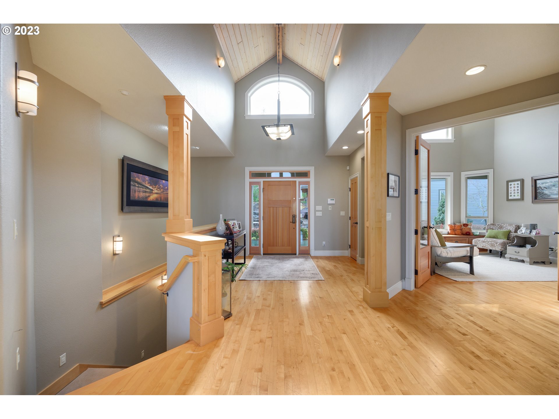 16755 Southwest Masonville Road McMinnville, OR 97128 - Photo 2 of 32 a view of a living room